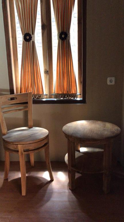 Rumah Dharma 2 Riverside Hotel มาเกอลัง ภายนอก รูปภาพ