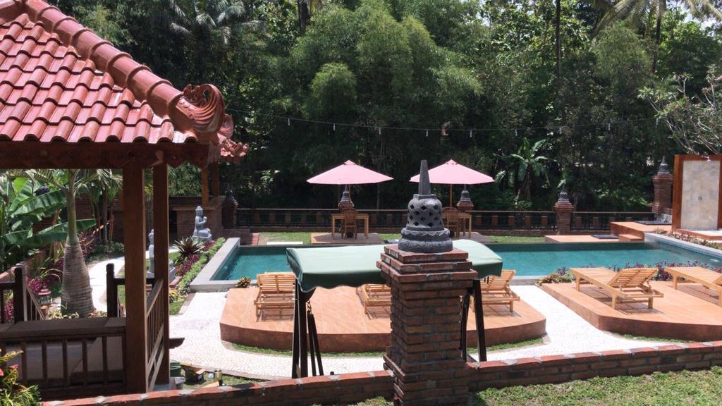 Rumah Dharma 2 Riverside Hotel มาเกอลัง ภายนอก รูปภาพ